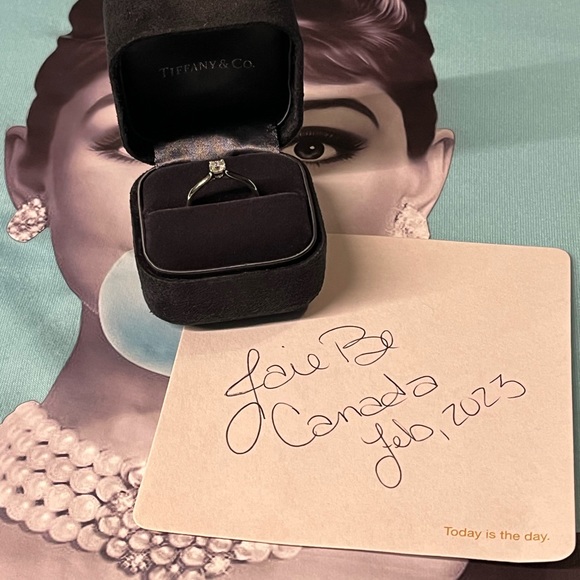 Tiffany & Co. Lucida solitaire - Picture 10 of 10